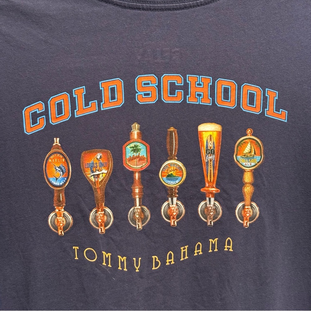 Tommy Bahama Cold School graphic t-shirt relaxed fit XL navy beer tap handles